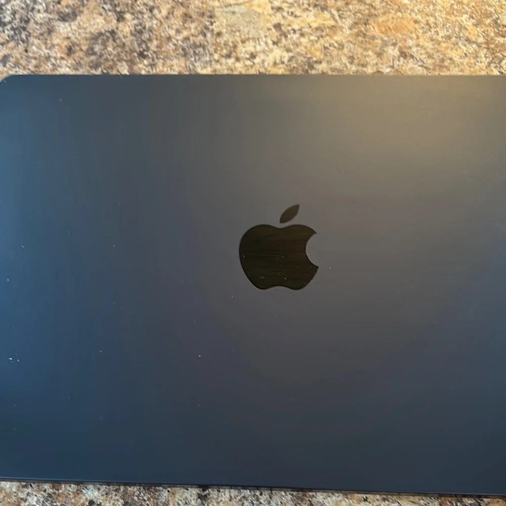 Apple MacBook Laptop